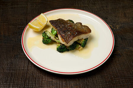 Черная треска с брокколи