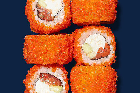 Ролл калифорния с лососем