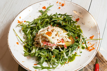 Салат с жареным авокадо