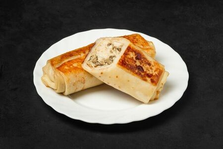 Блин, фаршированный курицей и грибами