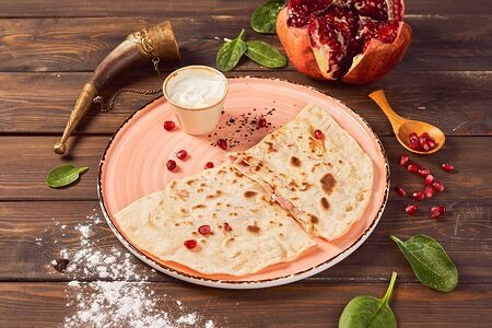 Кутабы с сыром и беконом