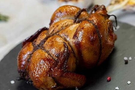 Кукурузный цыпленок горячего копчения