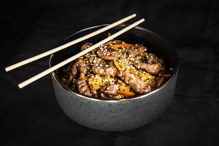 Рис wok с говядиной