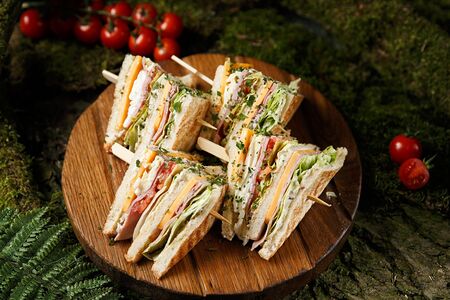 Клаб-сэндвич с ветчиной