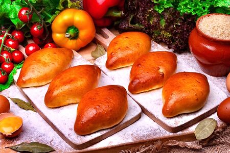 Пирожок Рис-яйцо