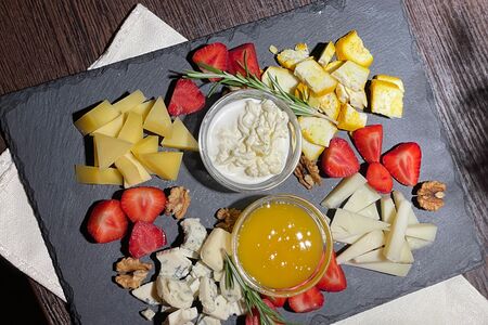 Сырная тарелка