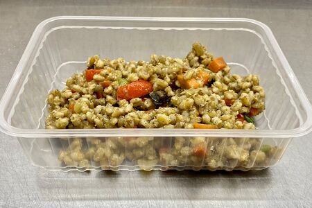 Перловка с овощами