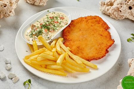 Шницель куриный с грибным соусом