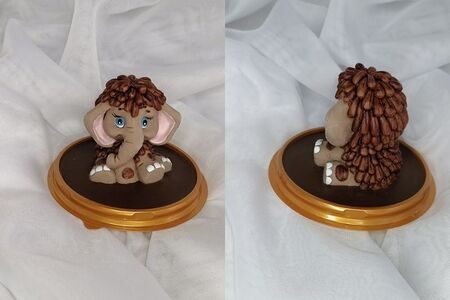 Шоколадная фигурка мамонтёнок