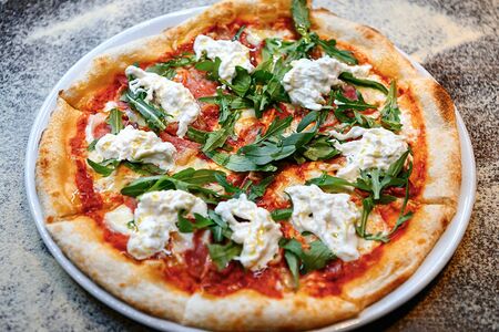 Пицца Страчателла и бекон