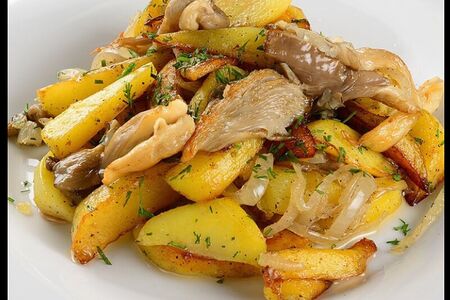 Картофель с грибами по-домашнему