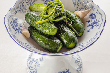 Огурцы малосольные