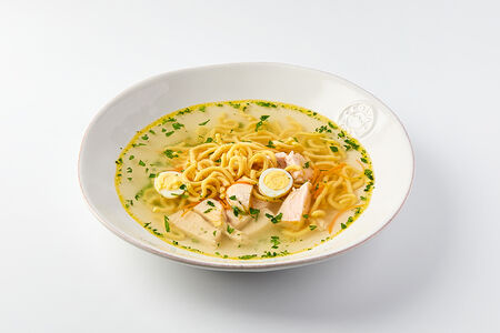 Куриный суп с домашней лапшой