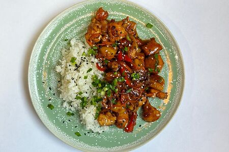 Курица с ананасами