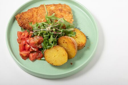 Куриная отбивная с картофелем