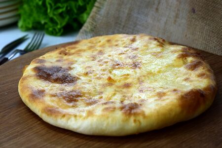 Хачапури по-имеретински маленький