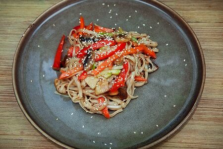 Удон с овощами