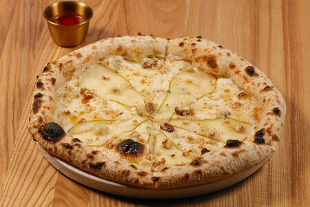 Груша с горгонзолой