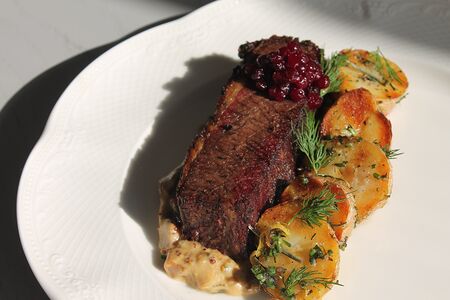 Томленая говяжья грудинка