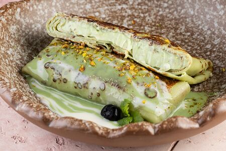 Фисташковый