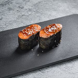 Запеченные суши с крабом 