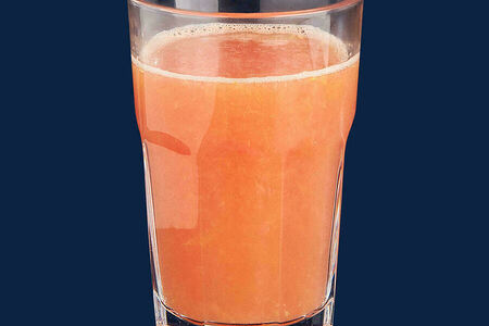 Свежевыжатый грейпфрутовый сок