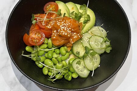 Поке с лососем