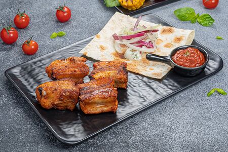 Шашлык из свинины на кости