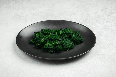 Шпинат со сливочным маслом