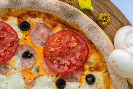 Ветчина и грибы