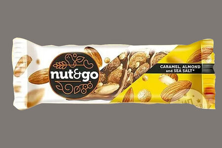 Батончик Nut & Go Миндаль-карамель-морская соль