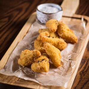Хрустящие сырные наггетсы