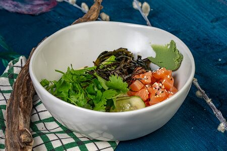 Поке с лососем