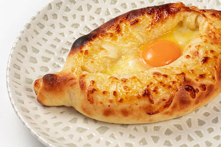 Хачапури по-аджарски