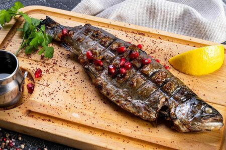 Форель на мангале