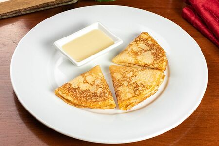 Блины со сгущенным молоком