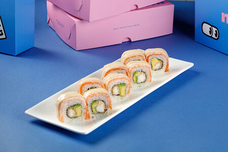 Трюфельный опалёный лосось с креветкой темпура