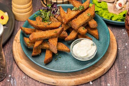 Гренки чесночные