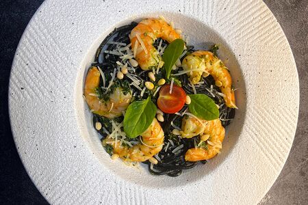 Спагетти Black с креветкой