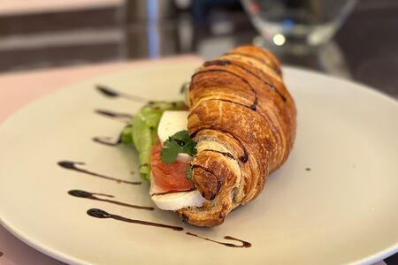 Круассан Капрезе