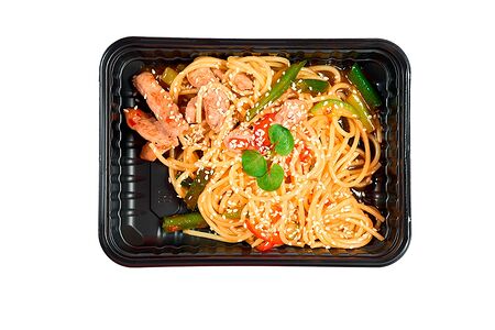 Паста со свининой и сладким чили