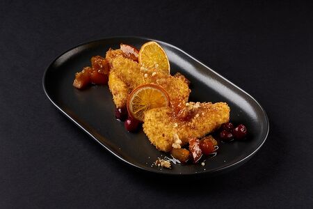 Сулугуни с вишнево-апельсиновым конфитюром