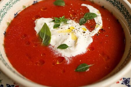 Гаспачо со страчателлой