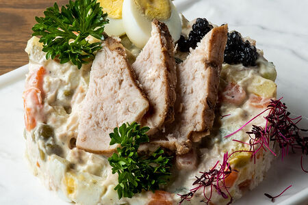 Салат столичный с курицей доставка