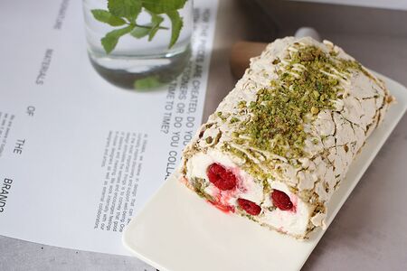 Фисташковый рулет