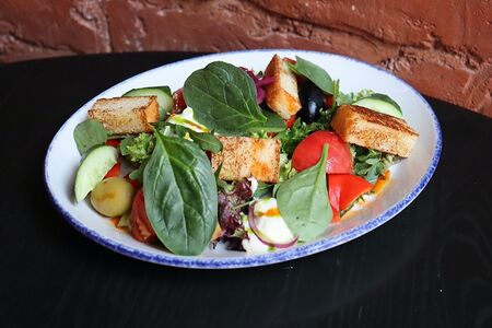 Греческий с муссом брынза