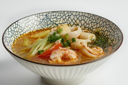 Кисло-сладкий суп с морепродуктами