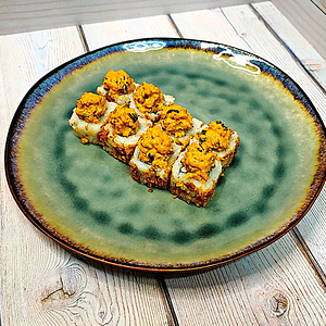 Мидии Том Ям