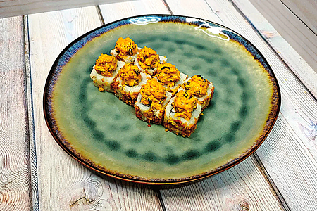 Мидии Том Ям