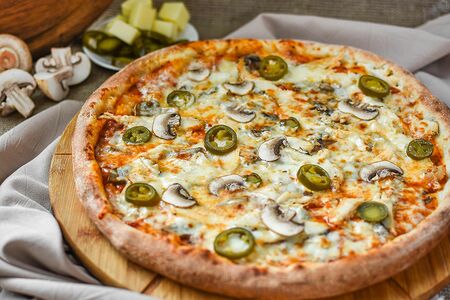 Пицца курица с грибами